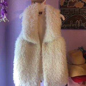 Fur vest